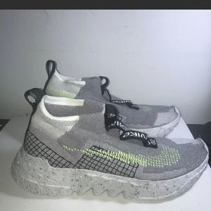 Nike Space Hippie 02